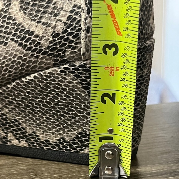 NWOB Tom's Kala Faux Snake Skin Wedge Ankle Boots Size 9 Womens - Picture 11 of 12